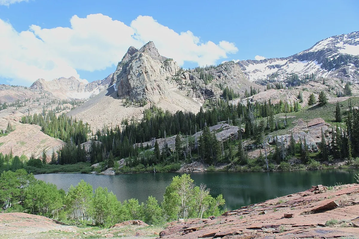 Sundial Peak and snow-streaked ridges above Lake Blanche