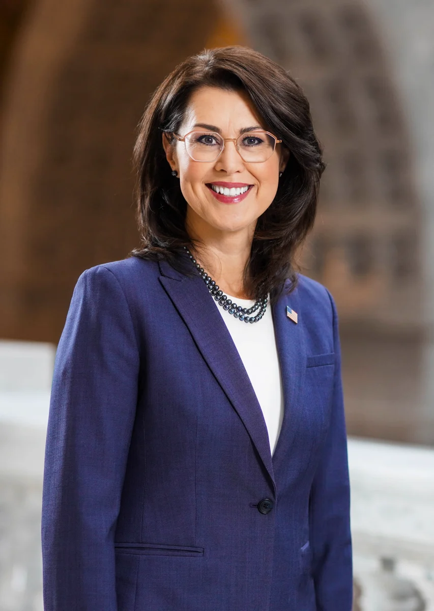 Official 2023 portrait of Deidre Henderson