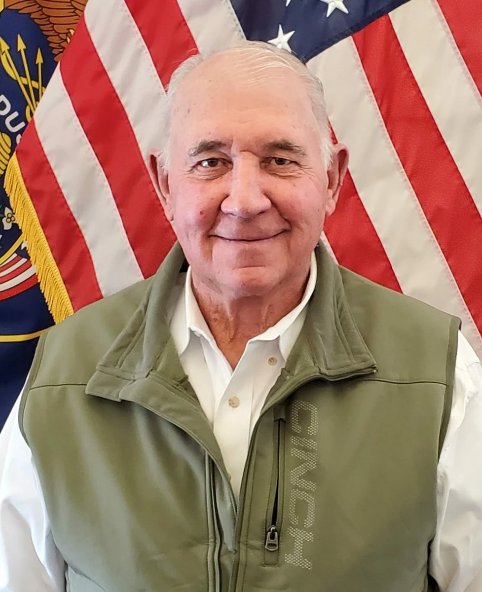 Official portrait of Bill Wright from millardcounty.gov