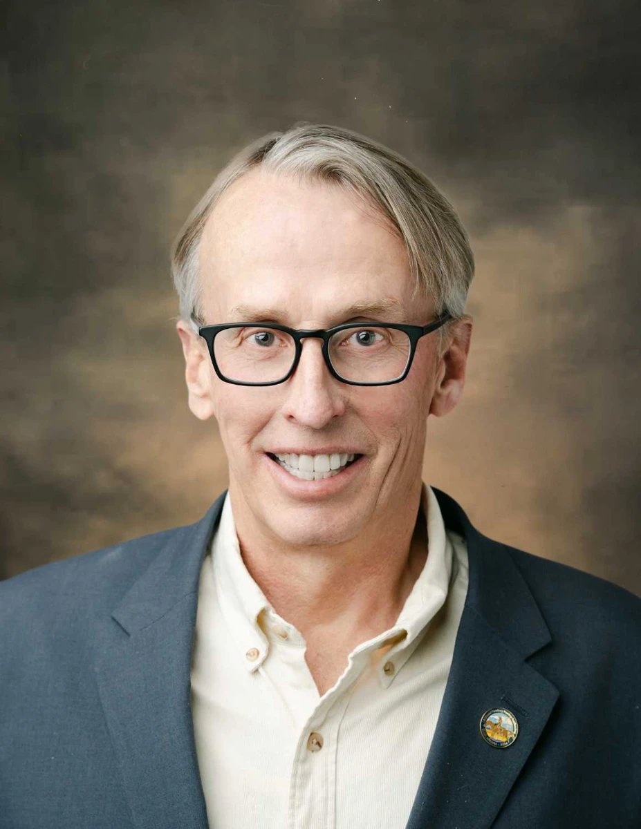 Official portrait of Chris Robinson from summitcountyutah.gov