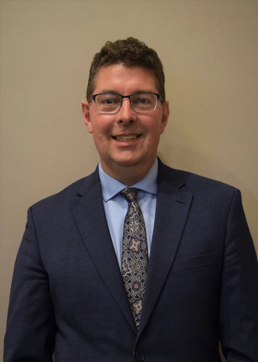 Official portrait of Mike Johnston from heberut.gov