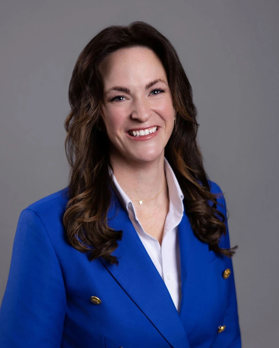 Official portrait of Wendy Aston from bluffdale.gov