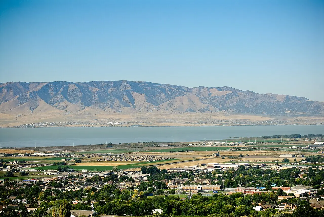 Pleasant Grove and Utah Lake beneath the Lake Mountains